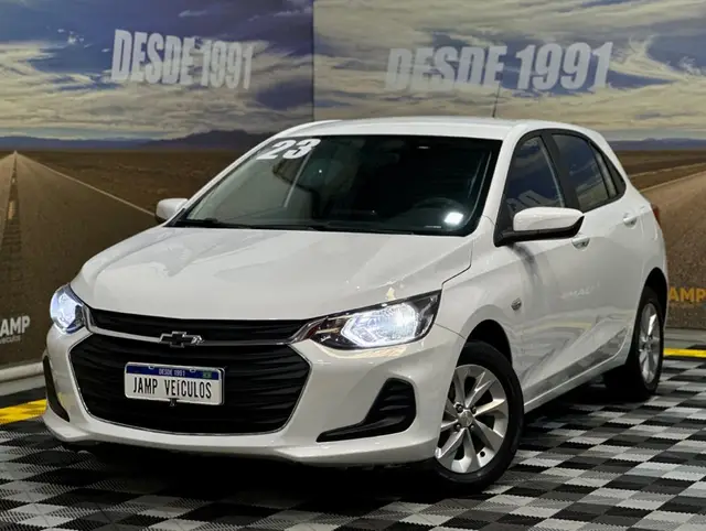 Carro Chevrolet Onix 2023 LT 1.0 Turbo