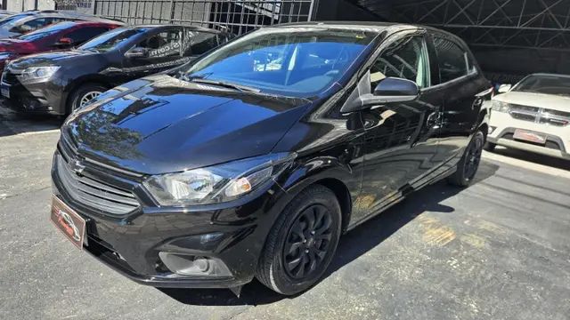 Carro Chevrolet Joy 2020 Hatch 1.0 8V Black Edition (Flex)