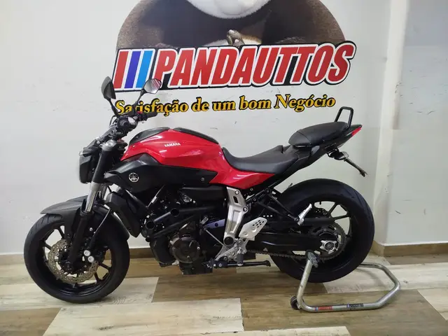 Moto Yamaha MT-07 2016 STD