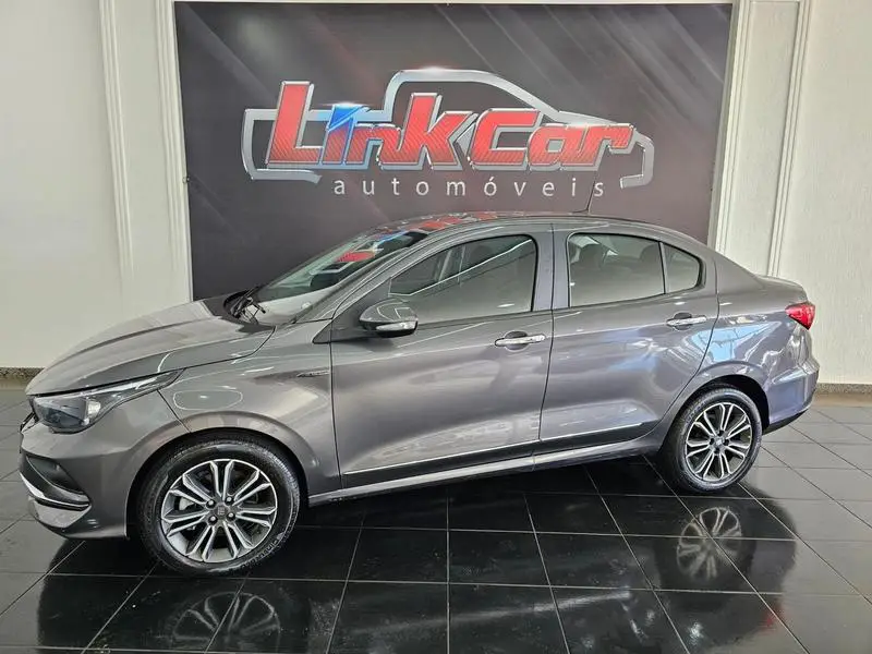 Fiat Cronos Precision 1.8 (Flex) (Aut)