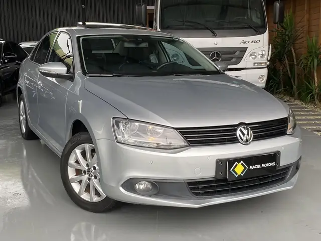 Carro Volkswagen Jetta 2012 2.0 Comfortline Tiptronic (Flex)
