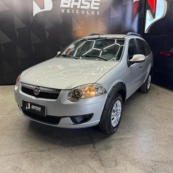 Carro Fiat Palio Weekend 2013 Trekking 1.6 16V (Flex)