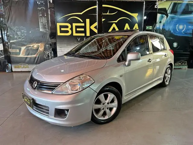 Carro Nissan Tiida 2012 SL 1.8 (flex) (aut)