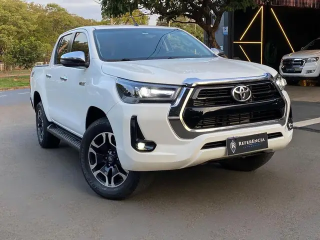 Carro Toyota Hilux Cabine Dupla 2020 Hilux 2.8 TDI CD SR 4x4 (Aut)
