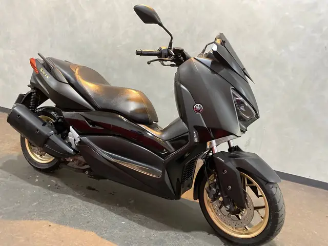 Moto Yamaha XMax 2021 250 (ABS)