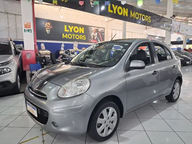 Carro Nissan March 2012 1.6 16V SV (Flex)