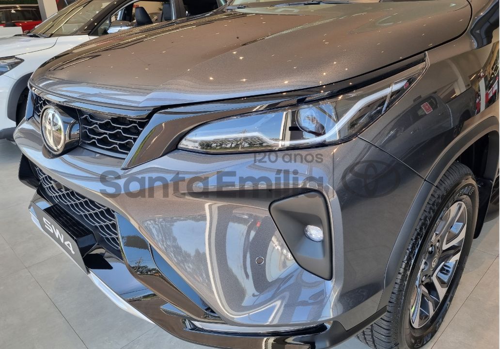 SW4 SRX Platinum 2.8 Turbodiesel 4x4 (Aut.) (7 Lugares)