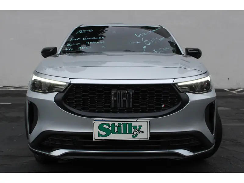 Fiat Fastback Audace T200 Hybrid