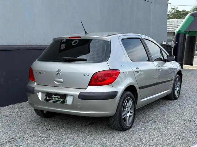 Carro Peugeot 307 2009 Hatch. Presence 1.6 16V (flex)