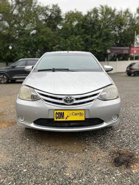 Carro Toyota Etios 2014 1.3 (Flex)
