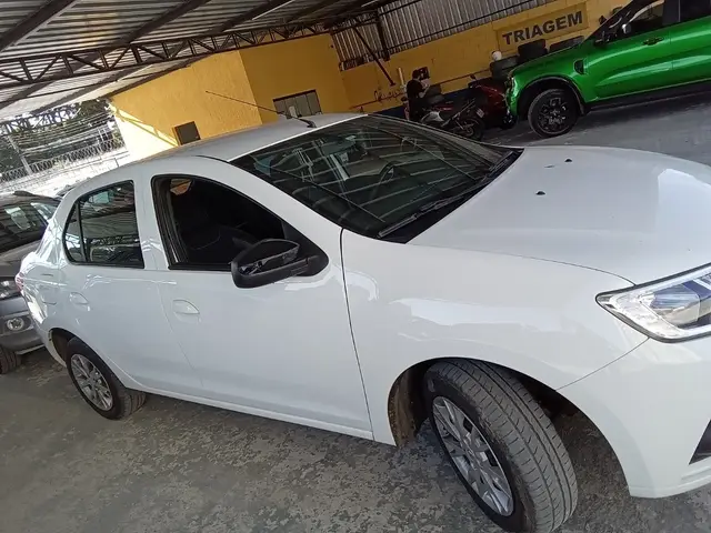 Carro Renault Logan 2024 Zen 1.0