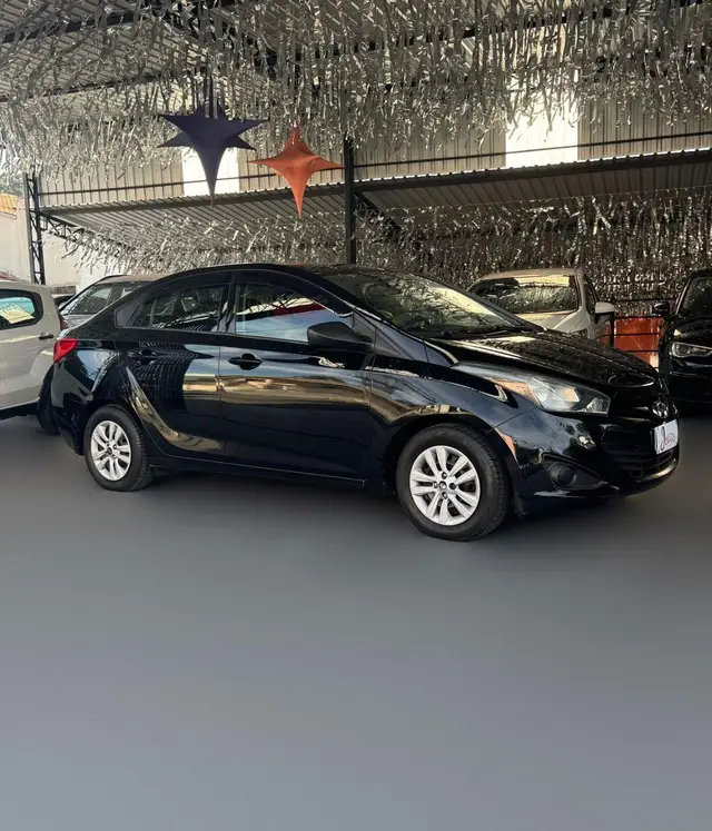 Carro Hyundai HB20S 2014 1.6 Comfort Plus (Flex)
