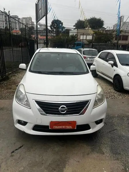 Carro Nissan Versa 2014 1.6 16V S (Flex)