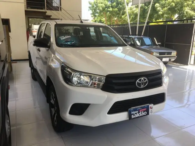 Carro Toyota Hilux Cabine Dupla 2019 Hilux 2.8 TDI CD STD 4x4 (Power Pack) (Diesel)