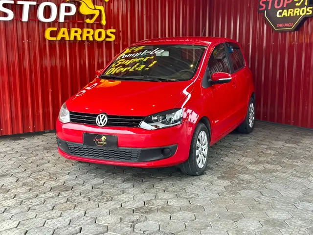 Carro Volkswagen Fox 2014 1.0 TEC (Flex) 4p