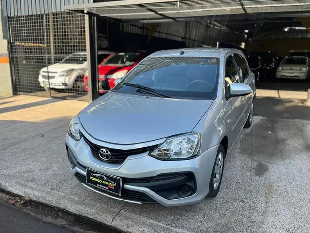 Carro Toyota Etios 2018 XS 1.5 (Aut) (Flex)