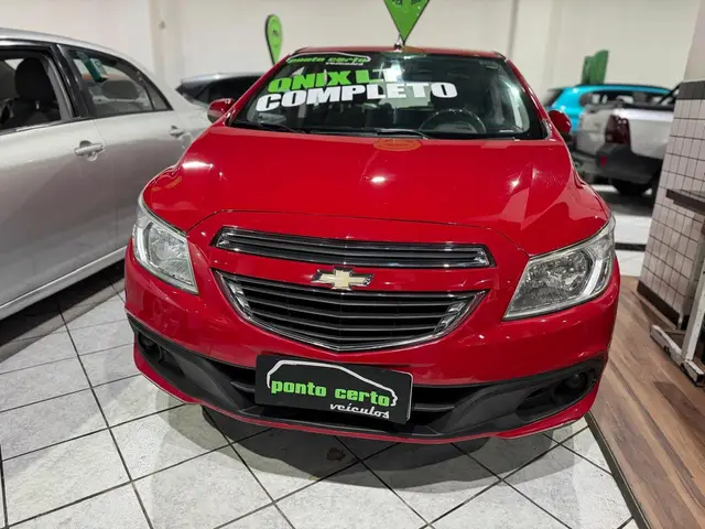 Carro Chevrolet Onix 2014 1.0 LT SPE/4