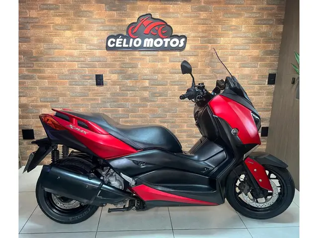 Moto Yamaha XMax 2021 250 (ABS)