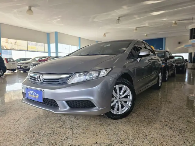 Carro Honda Civic 2015 LXS 1.8 i-VTEC (Aut) (Flex)
