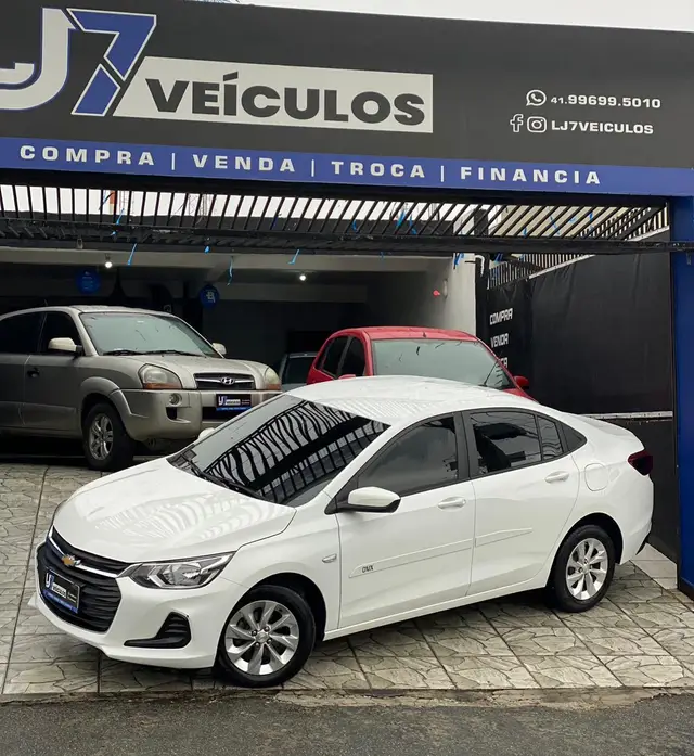 Carro Chevrolet Onix Plus 2023 LT 1.0 Turbo (Aut.)