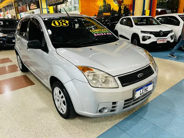 Carro Ford Fiesta Hatch 2008 Class 1.6 (Flex)