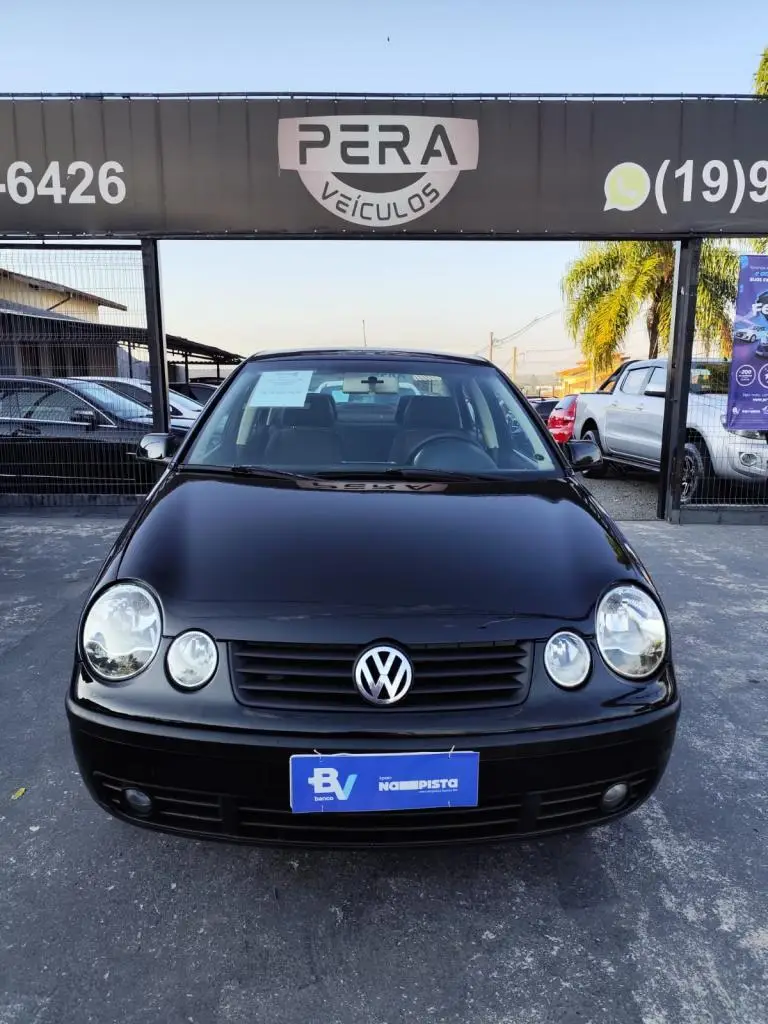 Volkswagen Polo Sedan 1.6 8V
