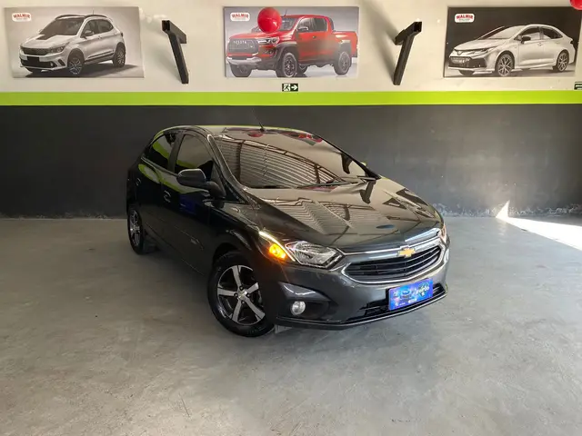 Carro Chevrolet Onix 2018 1.4 LTZ SPE/4 (Aut)
