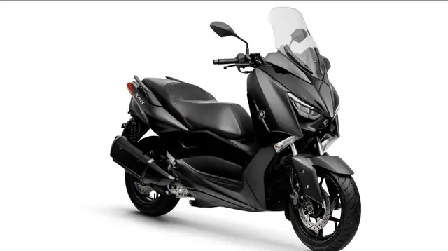 Moto Yamaha XMax 2022 250 (ABS)