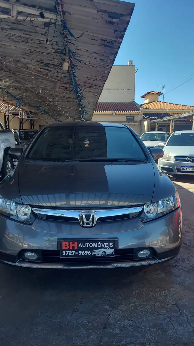 Carro Honda Civic 2007 LX 1.8