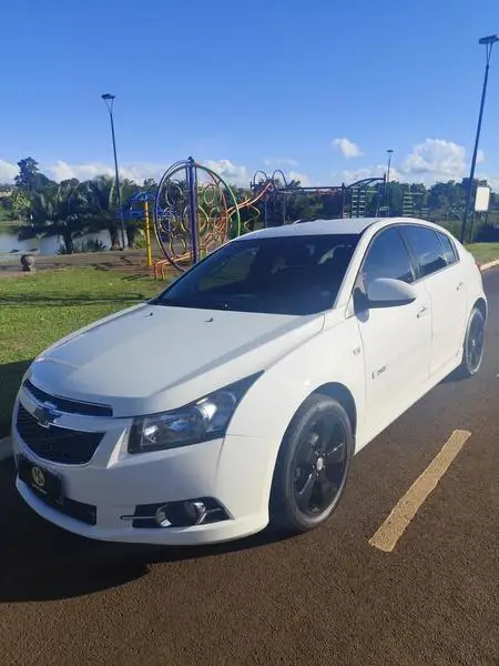 Carro Chevrolet Cruze 2014 HB Sport LTZ 1.8 16V FlexP. 5p Mec