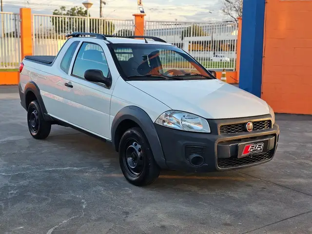 Carro Fiat Strada 2018 Hard Working 1.4 (Flex) (Cabine Simples)