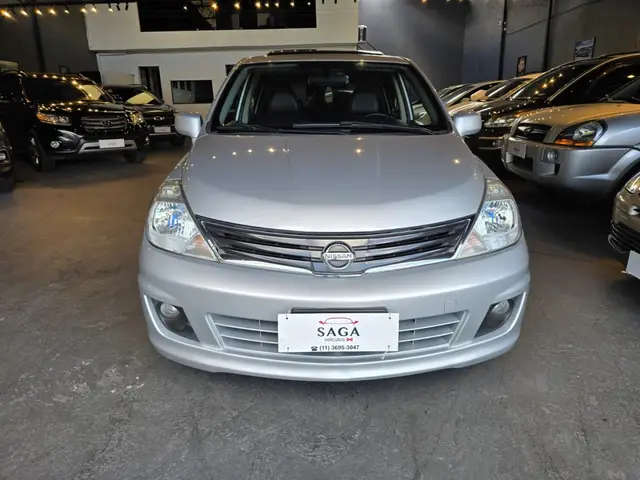 Carro Nissan Tiida 2013 SL 1.8 (flex) (aut)