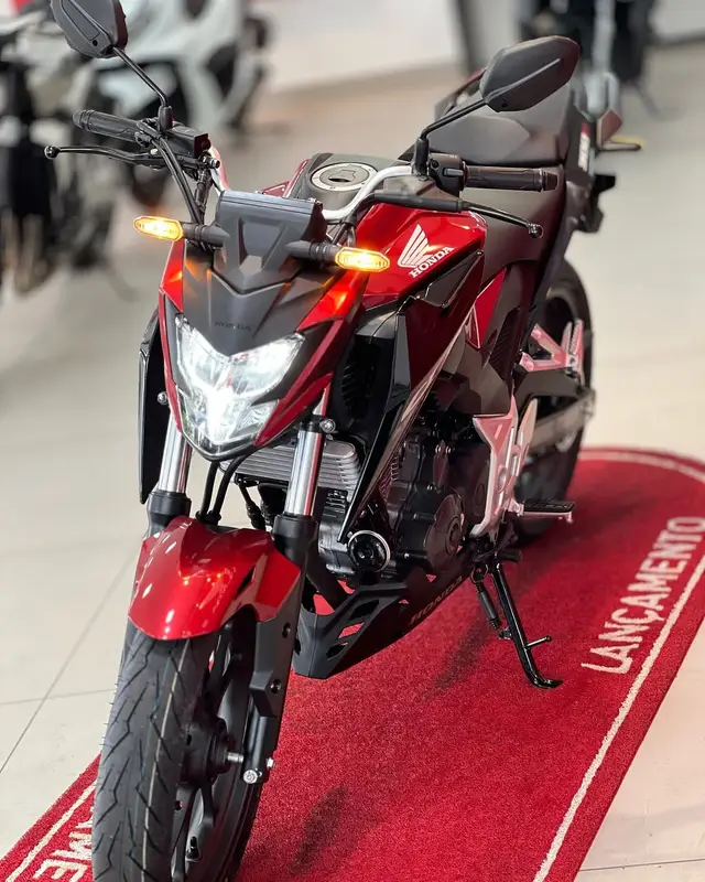 Moto Honda CB 300F Twister 2025 (ABS)