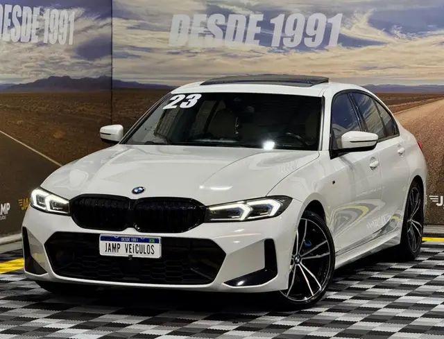 Carro BMW 320i 2023 M Sport 2.0 Turbo (Aut.)