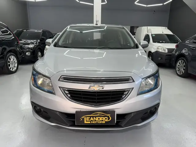 Carro Chevrolet Onix 2014 1.4 LT SPE/4