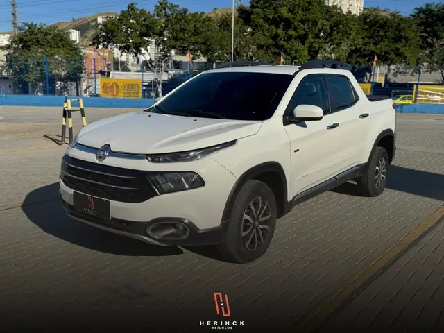 Carro Fiat Toro 2018 Freedom 2.0 diesel MT6 4x4