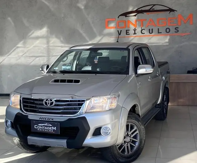 Carro Toyota Hilux Cabine Dupla 2014 Hilux 2.7 Flex 4x4 CD STD