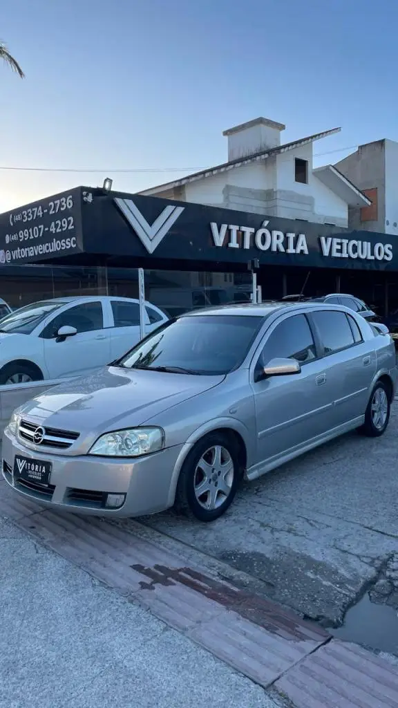 Carro Chevrolet Astra Hatch 2004 2.0 8V 4p