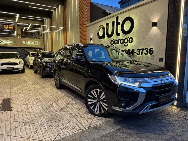 Carro Mitsubishi Outlander 2020 2.0 HPE 7L CVT