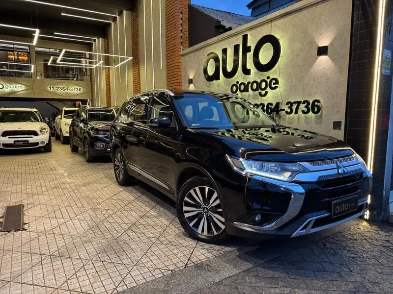 Mitsubishi Outlander 2.0 HPE 7L CVT