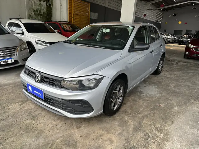 Carro Volkswagen Polo 2023 Track 1.0 Flex 12V 5p