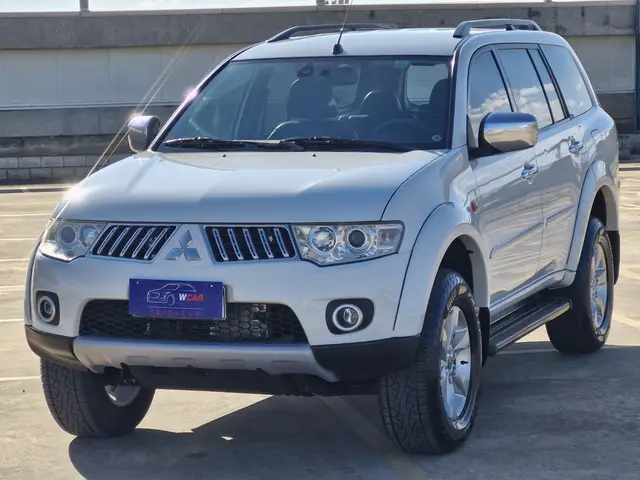 Carro Mitsubishi Pajero Dakar 2012 3.5 HPE 4WD (aut)(Flex)