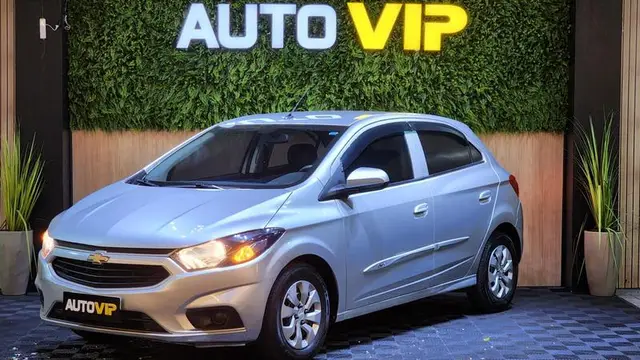 Carro Chevrolet Onix 2019 1.0 Joy SPE/4