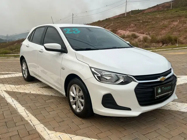 Carro Chevrolet Onix 2023 LT 1.0