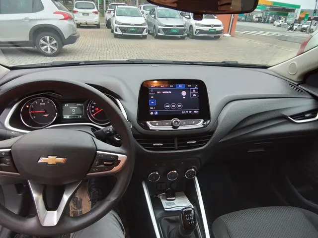 Carro Chevrolet Onix Plus 2023 LTZ 1.0 Turbo