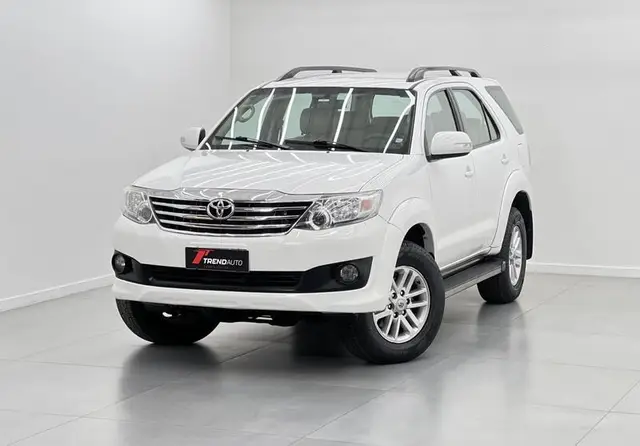 Carro Toyota SW4 2015 Hilux  2.7 4x2 SR (Flex)