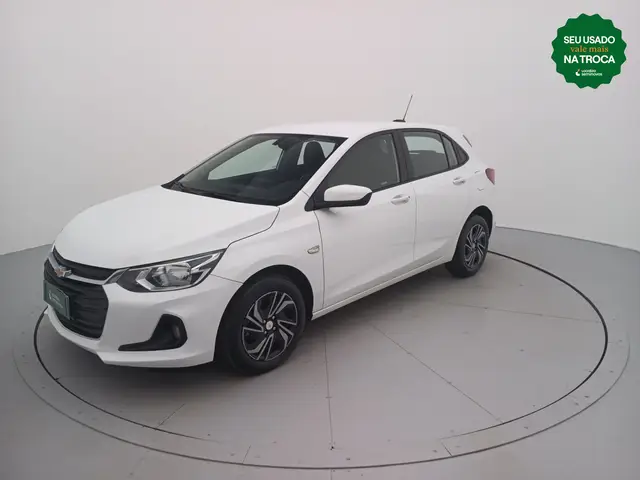 Carro Chevrolet Onix Plus 2024 LT 1.0