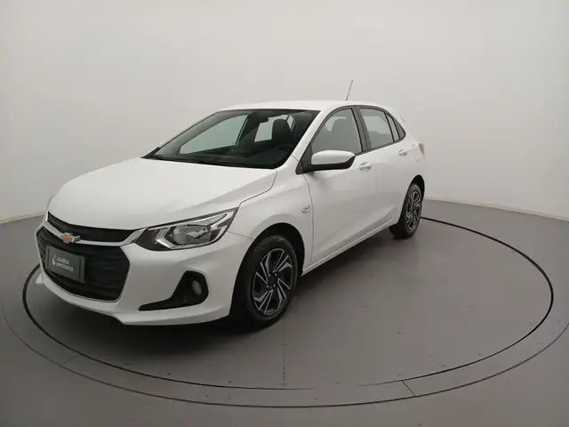 Carro Chevrolet Onix Plus 2024 LT 1.0