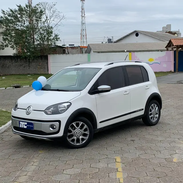 Carro Volkswagen Up! 2015 1.0 12v E-Flex cross up!