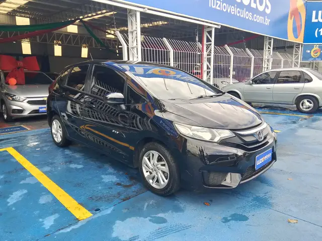 Carro Honda Fit 2015 1.5 16v LX (Flex)